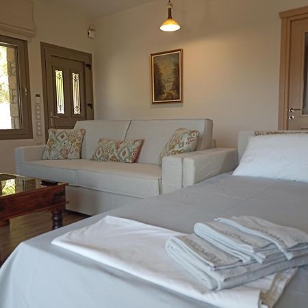 Вилла Seaside Retreat House Paralia Sergoulas Экстерьер фото