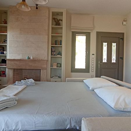 Вилла Seaside Retreat House Paralia Sergoulas Экстерьер фото
