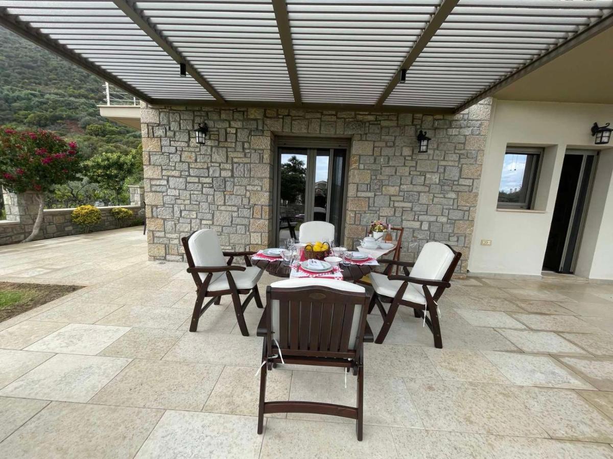 Вилла Seaside Retreat House Paralia Sergoulas Экстерьер фото